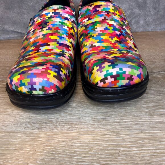 Klogs Matrix Patent Naples Abstract Colorful Clogs Shoes Women's Size 8 - Picture 3 of 11